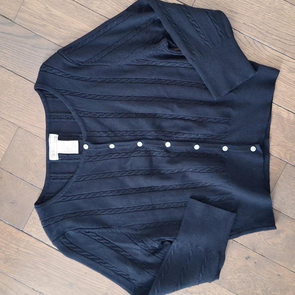 Fylo cable cardigan for girls size L